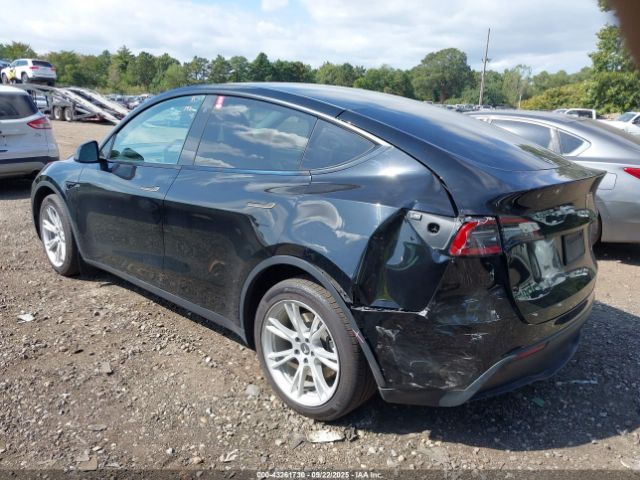 2022 TESLA MODEL Y 7SAYGAEE5NF385091 Photo 2