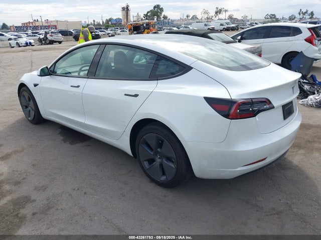 2023 TESLA MODEL 3 5YJ3E1EAXPF505318 Photo 2