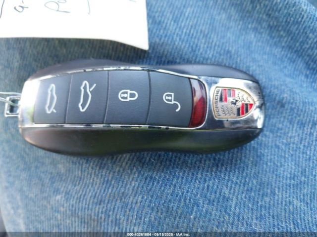 2018 PORSCHE 718 CAYMAN WP0AA2A83JK261002 Photo 10