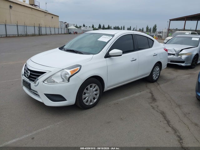3N1CN7AP3GL819992 Nissan 2016