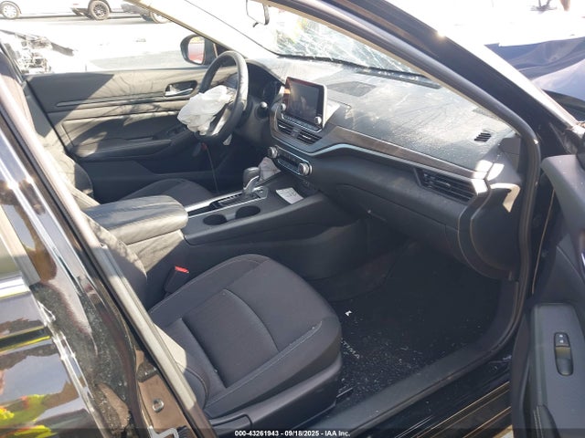 1N4BL4DV0SN377811 Nissan 2025