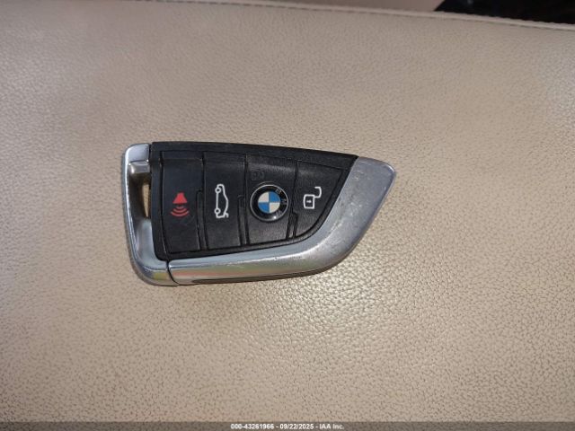 2019 BMW 330I WBA5R7C54KFH02303 Photo 10