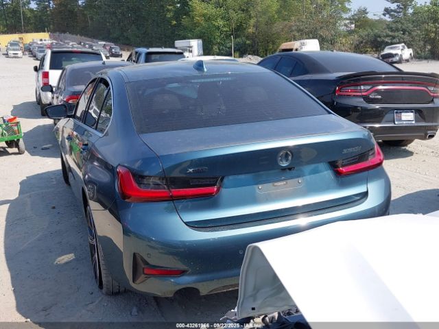 2019 BMW 330I WBA5R7C54KFH02303 Photo 2