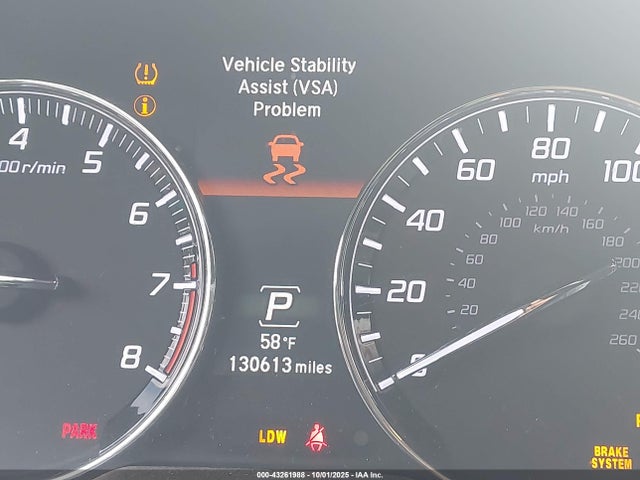 JH4KC1F30EC001905 Acura RLX