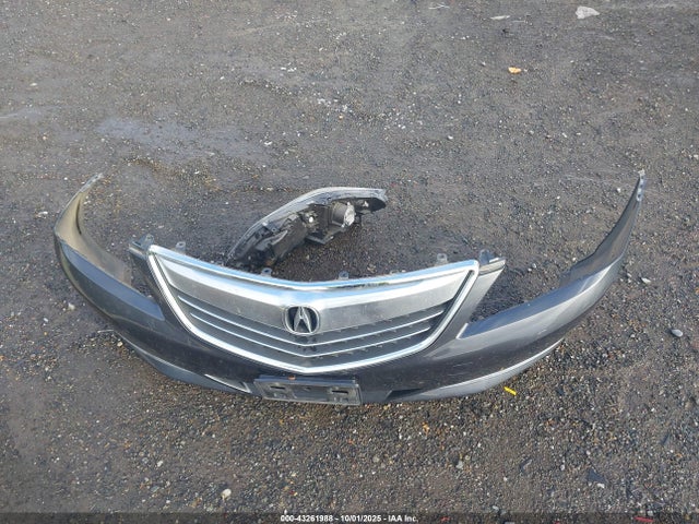 JH4KC1F30EC001905 Acura RLX