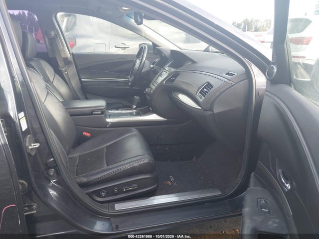 JH4KC1F30EC001905 Acura RLX