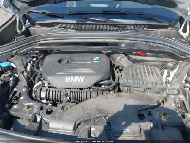 2016 BMW X1 WBXHT3C37GP887814 Photo 9