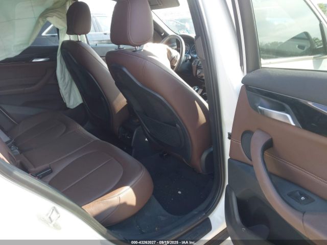 2016 BMW X1 WBXHT3C37GP887814 Photo 7