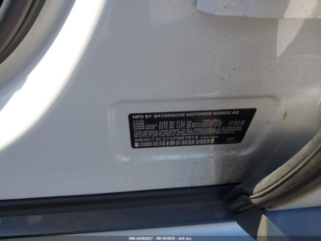 2016 BMW X1 WBXHT3C37GP887814 Photo 8