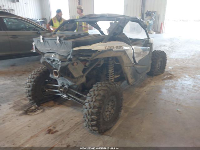2023 CAN-AM MAVERICK X3 3JBVGAY43PE004434 Photo 3
