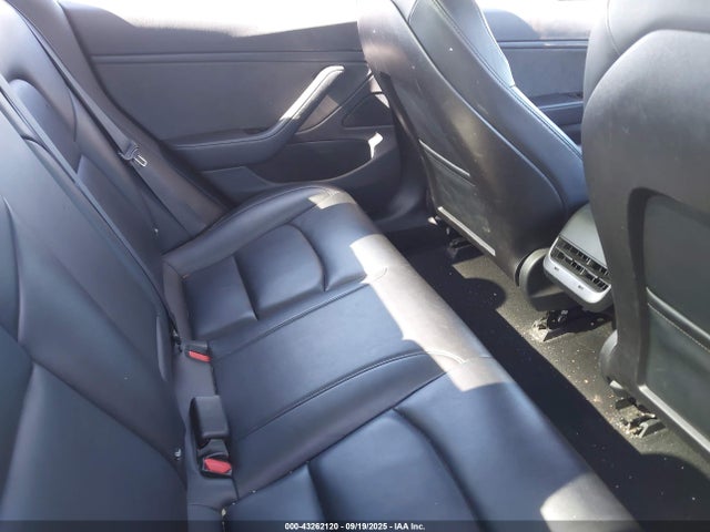 2018 TESLA MODEL 3 5YJ3E1EA6JF023243 Photo 7