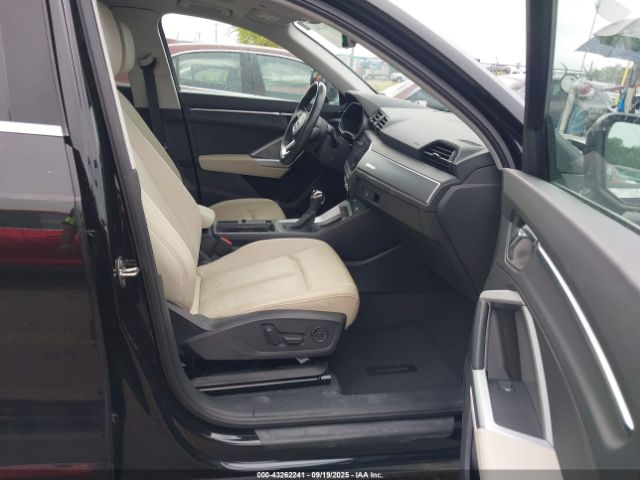 2019 AUDI Q3 WA1BECF38K1064792 Photo 4