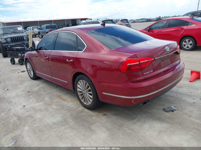 Volkswagen 2016 2016 1VWBT7A37GC024318 Image 3