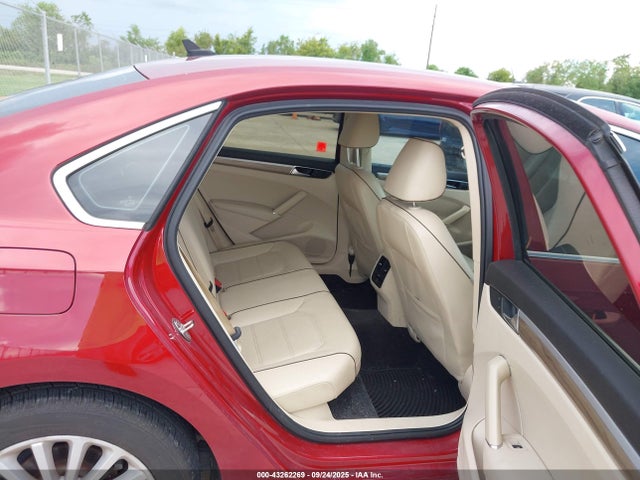 Volkswagen 2016 2016 1VWBT7A37GC024318 Image 8