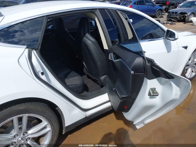 2014 TESLA MODEL S 5YJSA1H17EFP41604 Photo 7