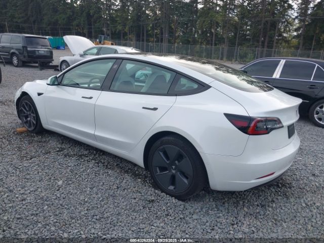 2022 TESLA MODEL 3 5YJ3E1EB5NF240703 Photo 2