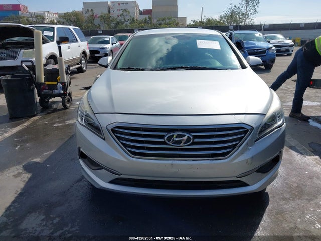 5NPE24AF4HH557597 Hyundai Sonata