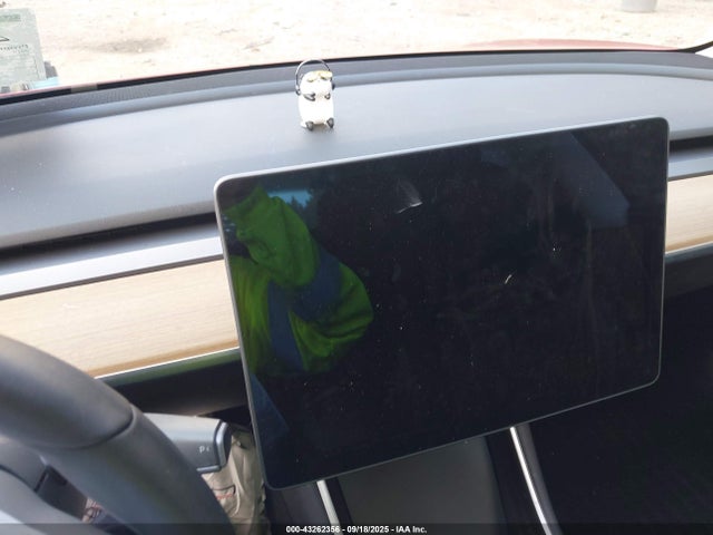 2019 TESLA MODEL 3 5YJ3E1EA1KF412759 Photo 6