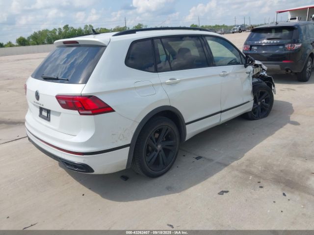 2023 VOLKSWAGEN TIGUAN 3VVCB7AX3PM048922 Photo 3