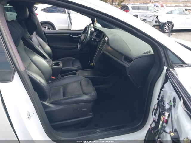 2020 TESLA MODEL X 5YJXCBE45LF238008 Photo 4