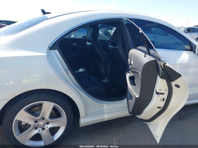 WDDSJ4GB3FN205303 Mercedes-Benz 2015