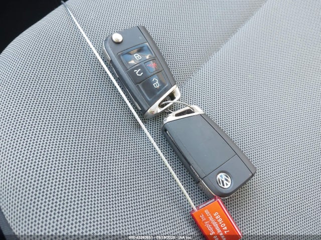 WVWKP7AU4GW907128 Volkswagen E-Golf