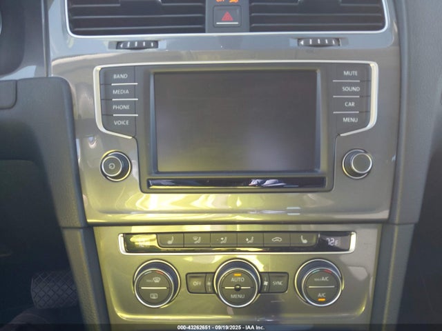 WVWKP7AU4GW907128 Volkswagen E-Golf