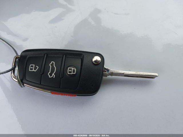 Audi 2018 2018 WAUTPBFF8JA104292 Image 11