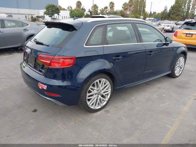 Audi 2018 2018 WAUTPBFF8JA104292 Image 4