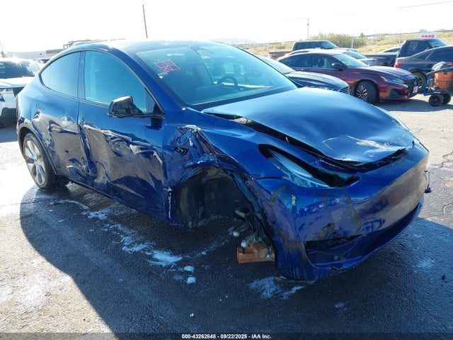 Продажа на аукционе авто 2021 Tesla Model Y Long Range Dual Motor All-wheel Drive, vin: 5YJYGDEE3MF303713, номер лота: 43262848