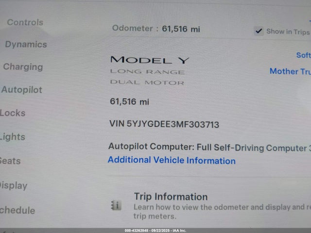 43262848 :رقم المزاد ، 5YJYGDEE3MF303713 vin ، 2021 Tesla Model Y Long Range Dual Motor All-wheel Drive مزاد بيع