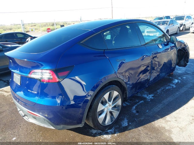 43262848 :رقم المزاد ، 5YJYGDEE3MF303713 vin ، 2021 Tesla Model Y Long Range Dual Motor All-wheel Drive مزاد بيع