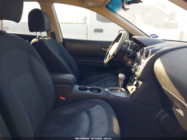 JN8AS5MT1FW161953 Nissan Rogue