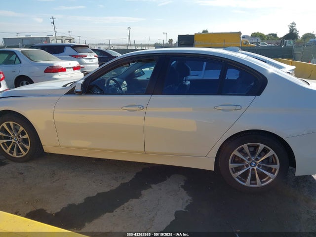 WBA8A9C55JAH12687 BMW 2018