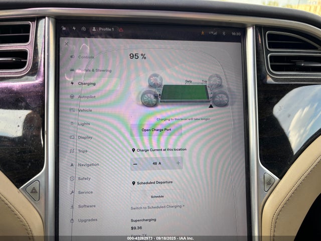 43262973 :رقم المزاد ، 5YJSA1E21GF156369 vin ، 2016 Tesla Model S مزاد بيع