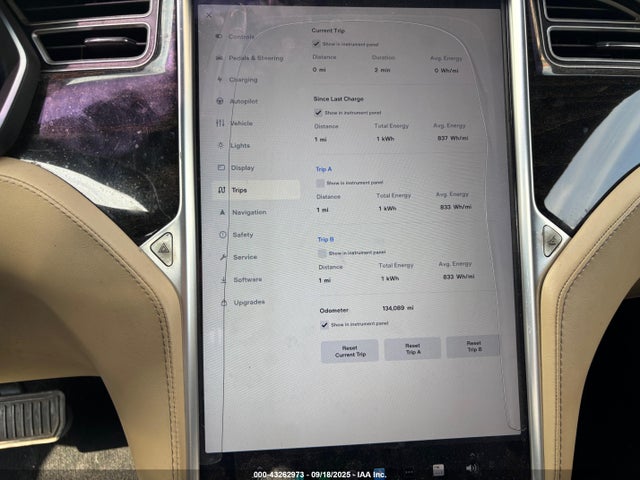 43262973 :رقم المزاد ، 5YJSA1E21GF156369 vin ، 2016 Tesla Model S مزاد بيع