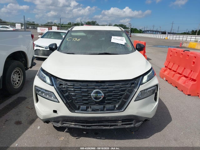 5N1AT3BA6MC745208 Nissan Rogue