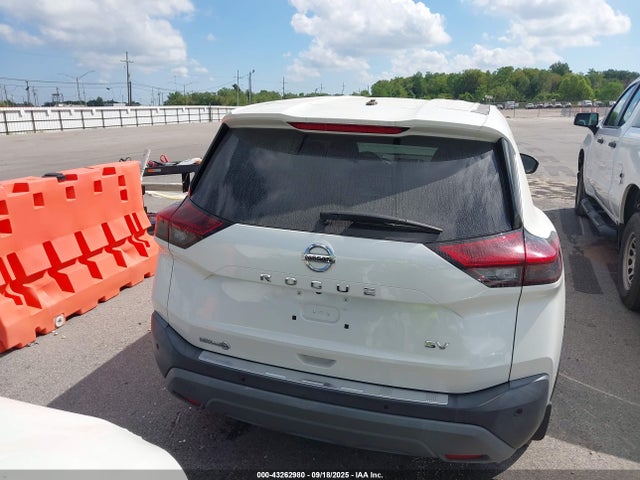 5N1AT3BA6MC745208 Nissan Rogue