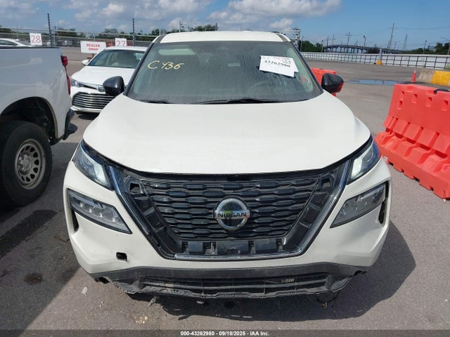 5N1AT3BA6MC745208 Nissan Rogue