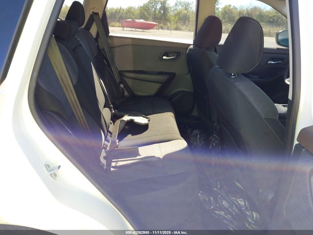 5N1AT3BA6MC745208 Nissan Rogue