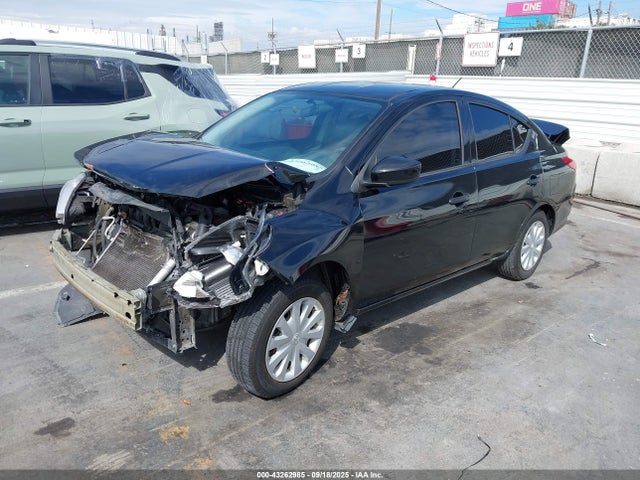 Nissan 2016 2016 3N1CN7AP4GL893731 Image 2