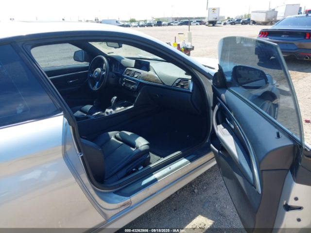 2018 BMW 440I WBA4W7C57JAB87944 Photo 4
