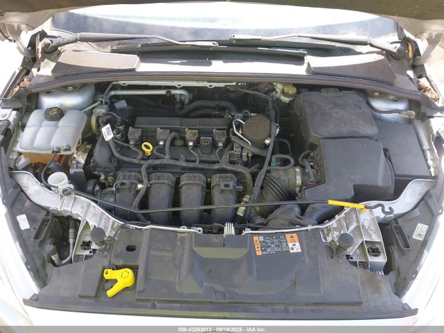 Ford Focus 2015 1FADP3F29FL305517 Image 10