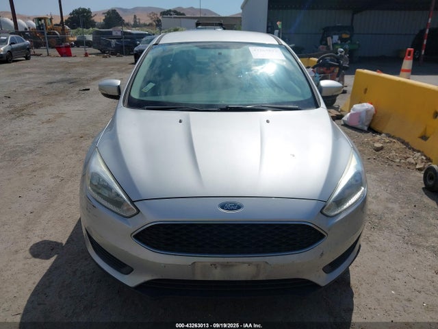 Ford Focus 2015 1FADP3F29FL305517 Image 12