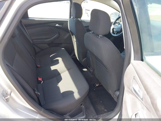 Ford Focus 2015 1FADP3F29FL305517 Image 8