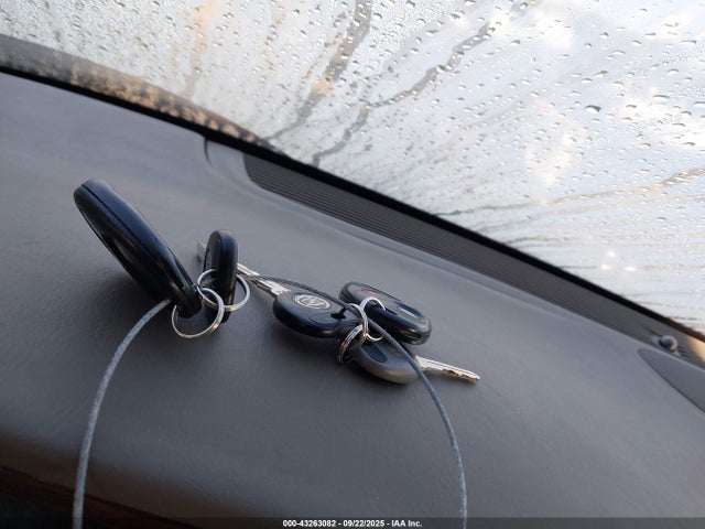 2002 CADILLAC DEVILLE 1G6KD54YX2U197672 Photo 10