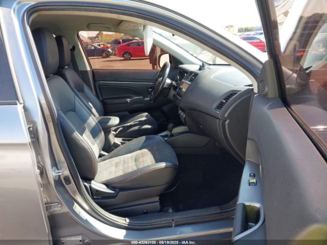 2018 MITSUBISHI OUTLANDER SPORT JA4AP3AW6JZ036299 Photo 4