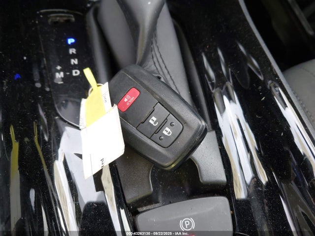 JTNKHMBX4M1106353 Toyota 3zr-fae