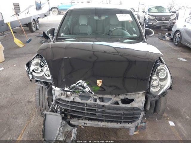 WP1AA2A22GLA03311 Porsche 2016