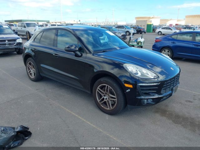 2017 PORSCHE MACAN WP1AA2A57HLB00905 Photo 0